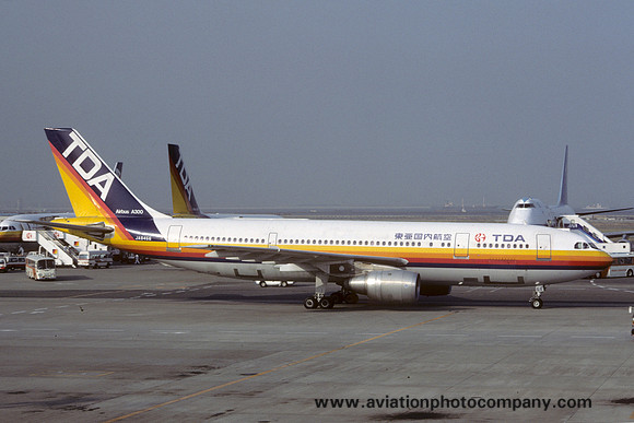 TDA Airbus A300B2 JA8466 (1984)