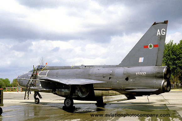 RAF 5 Squadron English Electric Lightning F.6 XS932/AG at RAF Binbrook (1986)