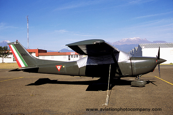 Mexican Air Force Cessna 182S Skylane 5448 (2006)