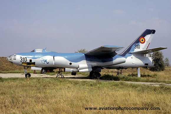 Romanian Air Force Harbin HR-5 Beagle 310 (2001)