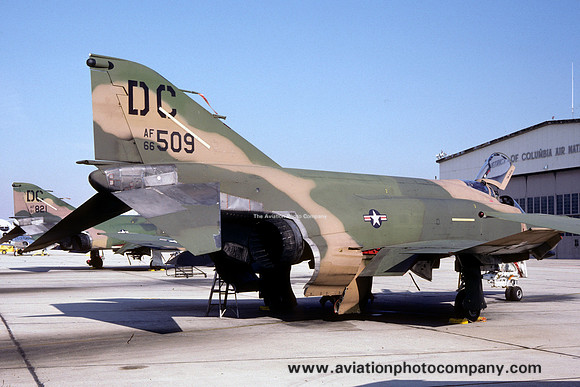 USAF DC ANG 121 TFS McDonnell F-4D Phantom 66-7509/DC (1981)
