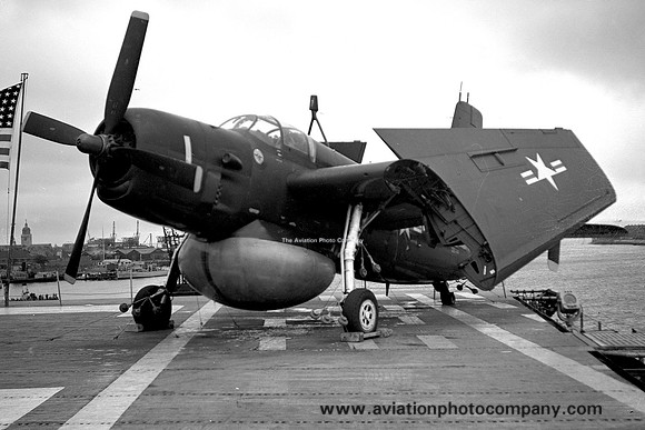 US Navy VS-27 Grumman AF-2W Guardian SM-1 on USS Antietam (1953)