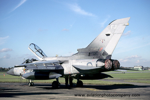 RAF 25 Squadron Panavia Tornado F.3 ZE962/FJ at RAF Waddington (2000)