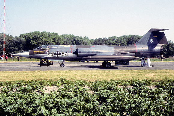 West German AF TGP11 Lockheed F-104G Starfighter 24+54 (1984)