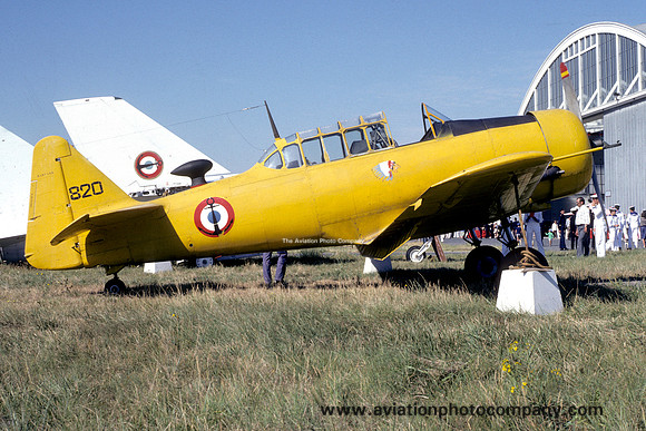 French Navy North American SNJ-5 820 (1975)