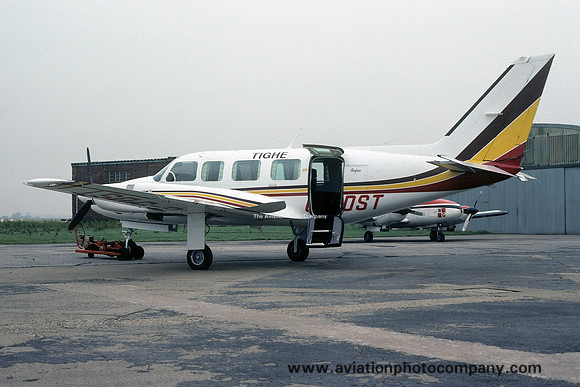 Tighe Piper PA-31-350 Navajo Chieftain G-JDST (1979)