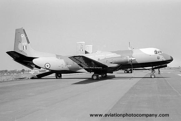 RAF 46 Squadron Avro Andover C.1 XS609 (1967)