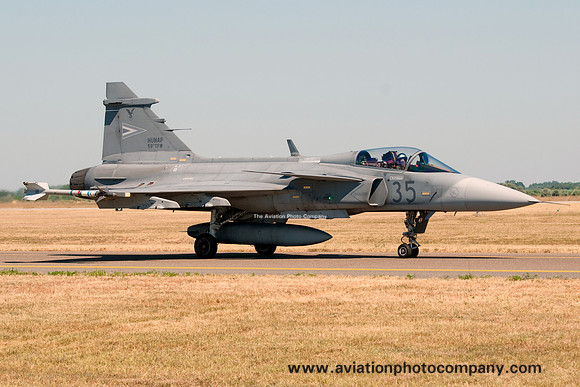 Hungarian Air Force 59 SDRB SAAB JAS-39C 35 at Kecskemet Airshow (2013)