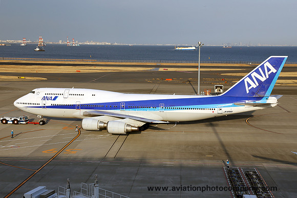 ANA Boeing 747-400 JA8961 at Tokyo Haneda (2014)
