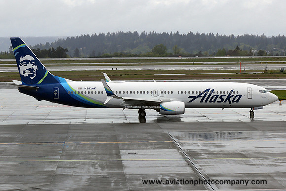 Alaska Airlines Boeing 737-900ER N292AK (2022)