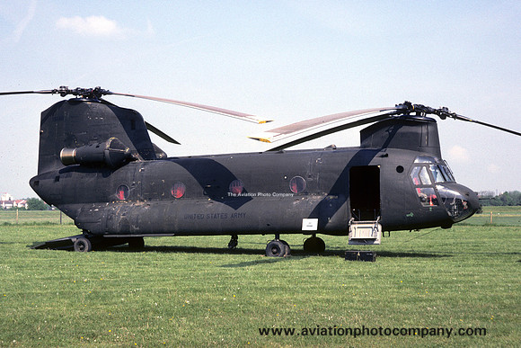 US Army 180th Aviation Company Vertol CH-47C Chinook 68-15868 (1980)