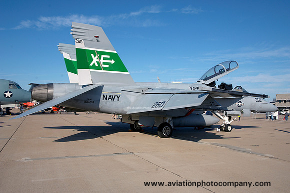 US Navy VX-9 McDonnell Douglas F/A-18F Super Hornet 166791/XE-260 at MCAS Miramar (2011)