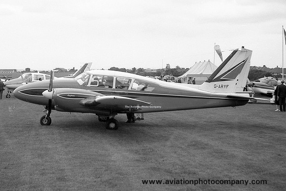 Piper PA-23-250 Aztec B G-ARYF (1963)