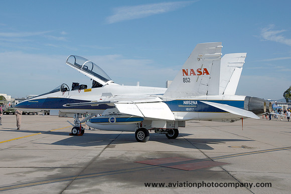 NASA McDonnell Douglas F/A-18B Hornet N852NA/161217 at MCAS Miramar (2011)