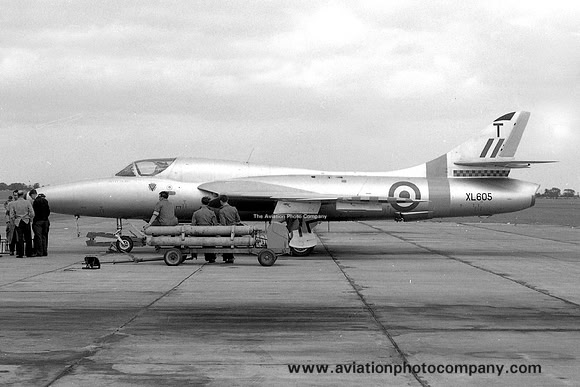 RAF 92 Squadron Hawker Hunter T.7 XL605/T (1959)