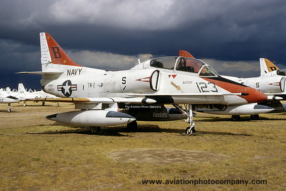 US Navy TW-2 Douglas TA-4J Skyhawk 156933/B-123 at AMARC Davis Monthan (2000)