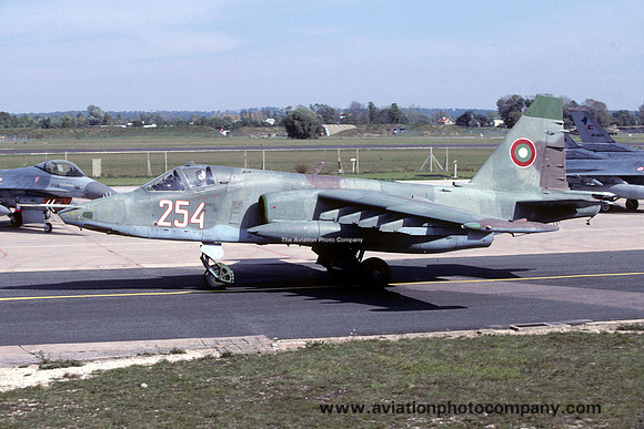 Bulgarian Air Force Sukhoi Su-25K 254 (2002)