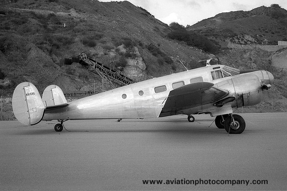 Beech D18S (3NM Expeditor) N9159B