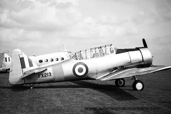 RAF North American Harvard T.2B FX213 (1956)