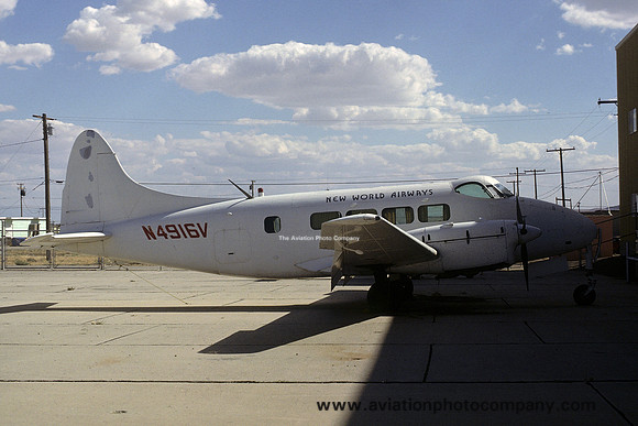 New World Airways De Havilland DH.104 Dove 5BA N4916V (1978)