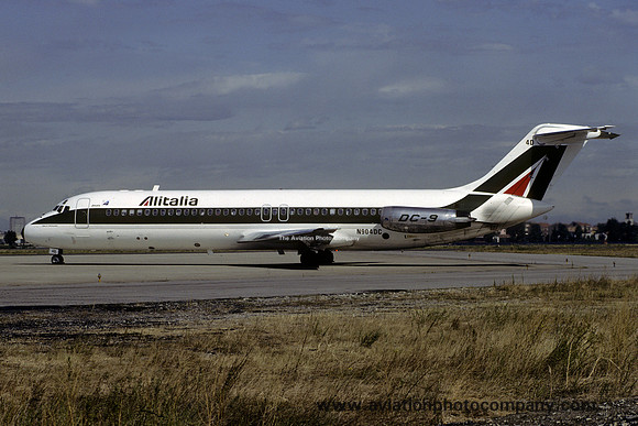 Alitalia Douglas DC-9-32 N904DC (1983)