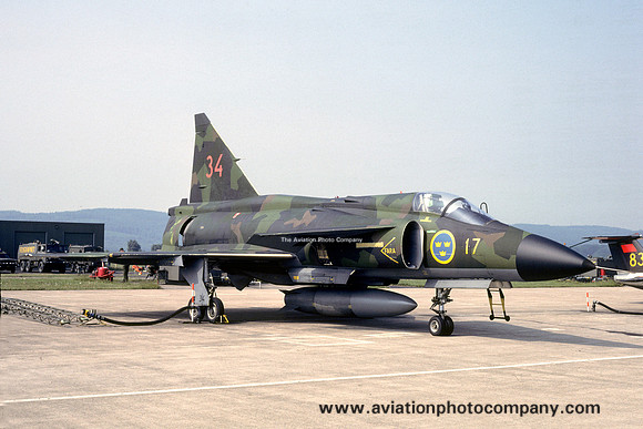 Swedish Air Force F17 SAAB Viggen JA-37 37334/34 (1986)