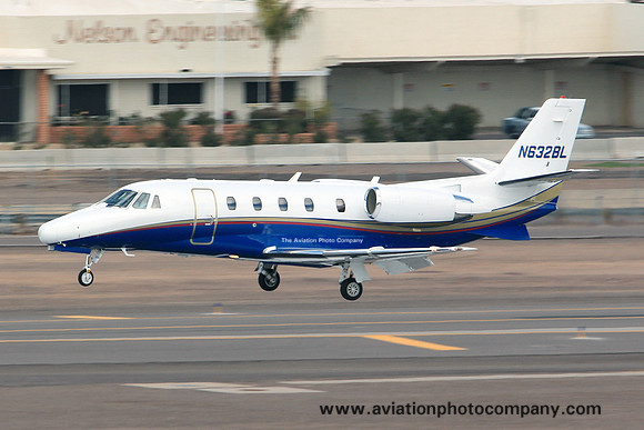 Cessna 560 N632BL at Phoenix IAP (2013)