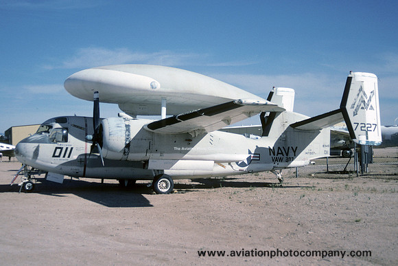 US Navy VAW-207 Grumman E-1B Tracer 147227/ND-011 at the Pima County Museum (1984)