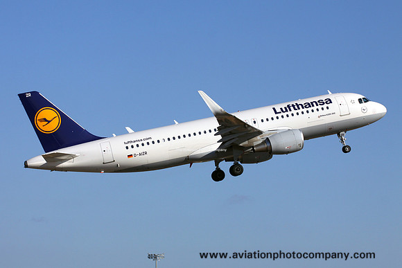 Lufthansa Airbus A320-200 D-AIZR at Palma de Mallorca (2013)