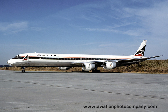 Delta Airlines Douglas DC-8-71 N824E (1984)