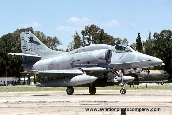 Argentinian Air Force BA 5 Douglas A-4R Skyhawk C-915 (2005)