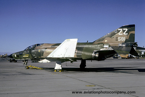 USAF 18 TFW 15 TRS McDonnell RF-4C Phantom 68-0581/ZZ (1980)