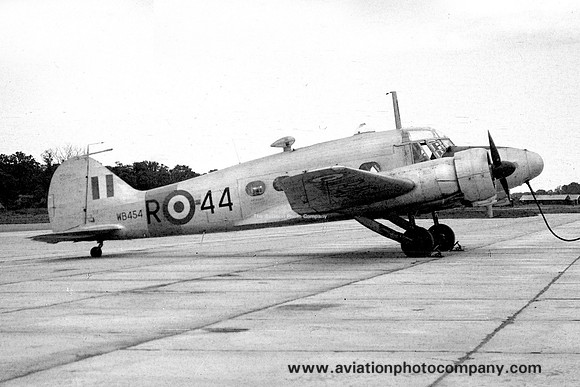 RAF 5 RFS Avro Anson T.21 WB454/R-44
