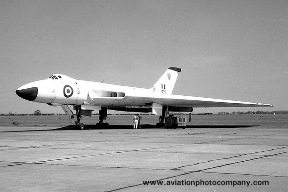 RAF 230 OCU Avro Vulcan B.1 XA901 (1960)