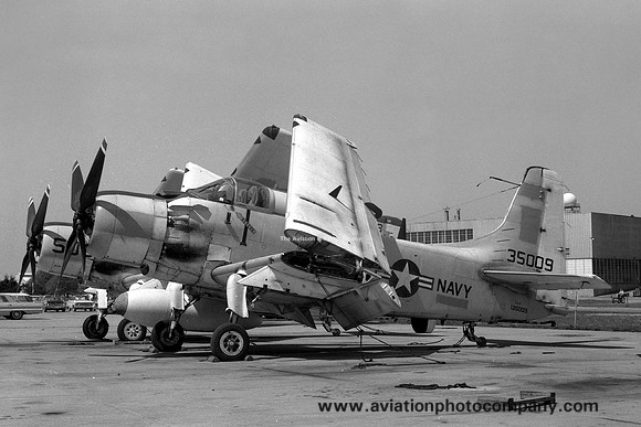US Navy Douglas EA-1F Skyraider 135009 (1965)