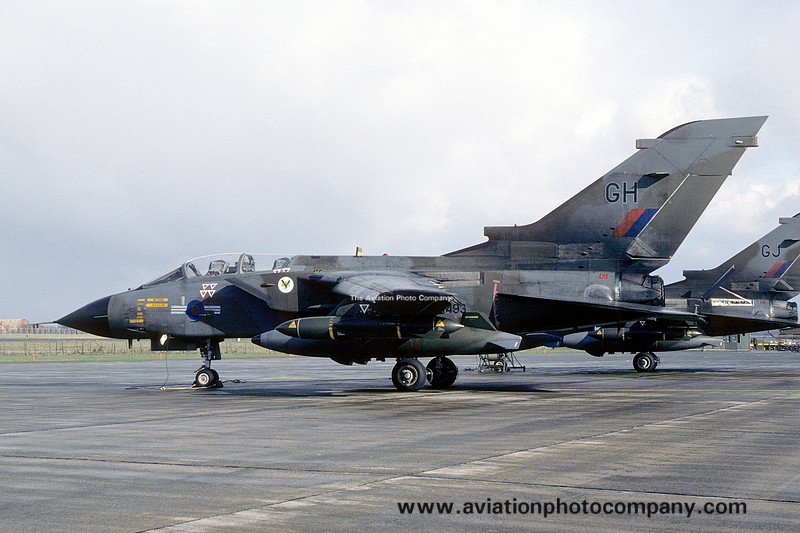 The Aviation Photo Company: Royal Air Force &emdash; RAF 20 Squadron Panavia Tornado GR.1 ZA493/GH (1987)