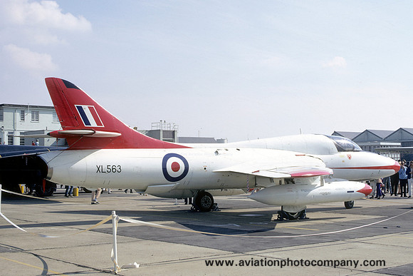 RAE Hawker Hunter T.7 XL563 (1971)