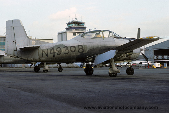 North American T-28C Trojan N49308 (1978)