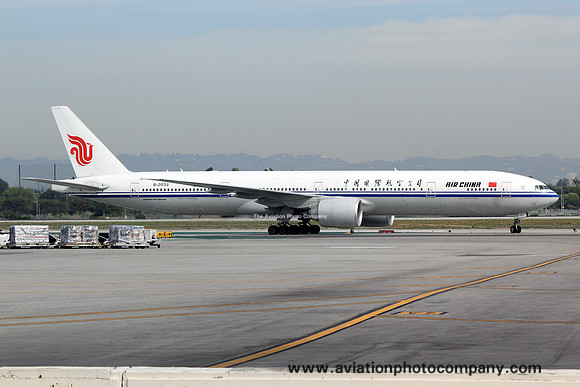 Air China Boeing 777-300ER B-2033 at Los Angeles IAP (2014)
