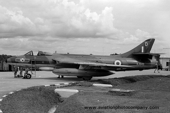 RAF 28 Squadron Hawker Hunter FGA.9 XJ643/D (1967)