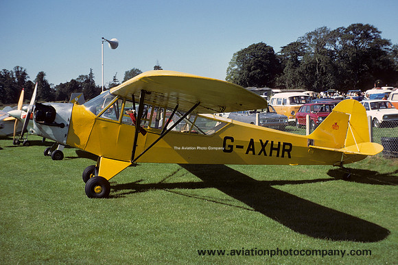 Piper J-3C-65 Cub G-AXHR (1977)