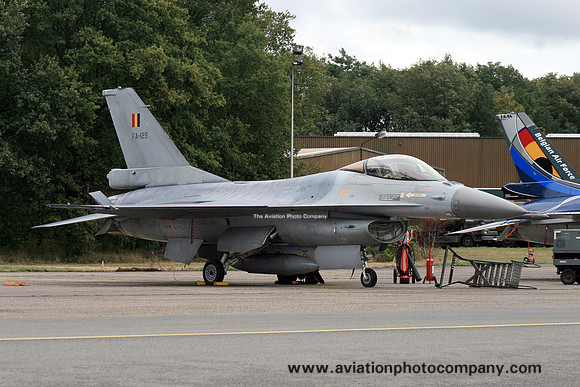 Belgian Air Force 2 Wing GD F-16AM FA-129 at Kleine Brogel (2013)