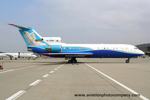 Yakolev Yak-42D RA-42387 at Geneva (2008)