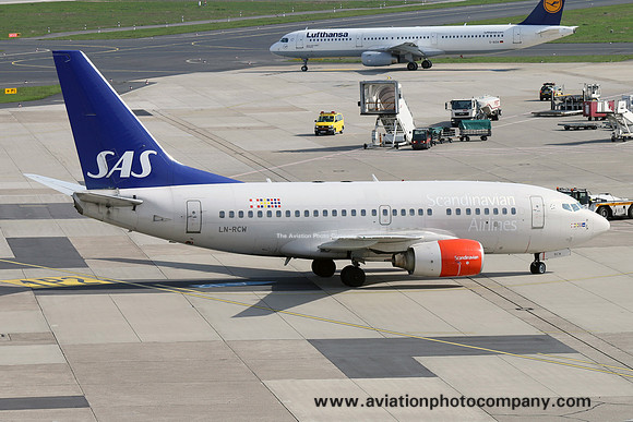 SAS Boeing 737-600 LN-RCW (2016)