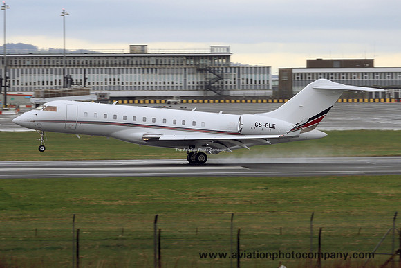 NetJets Transportes Aereos Bombardier Global 6000 CS-GLE at Prestwick (2024)