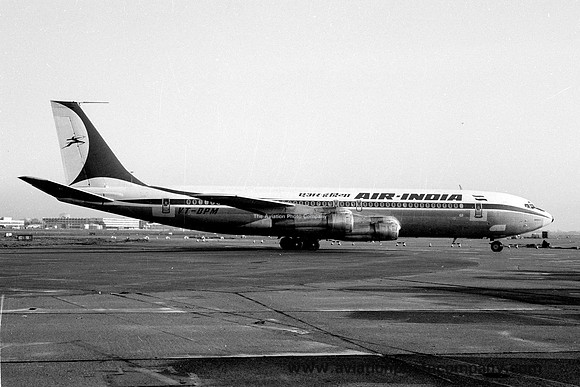 Air India Boeing 707-300 VT-DPM (1976)