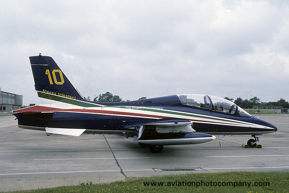Italian Air Force Frecce Tricolori Aermacchi MB-339A MM54482/10 at IAT Fairford (1987)