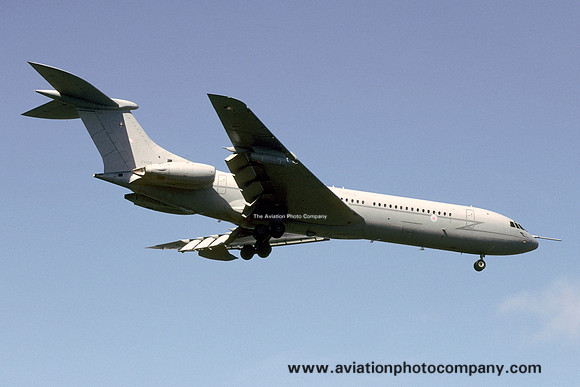 RAF 10 Squadron Vickers VC-10 C.1K XV108 (2000)