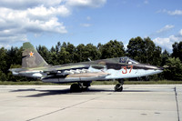 Russian Air Force Sukhoi Su-25 37 red (1993)
