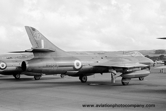 RAF 229 OCU Hawker Hunter F.6 XG229/42 (1969)